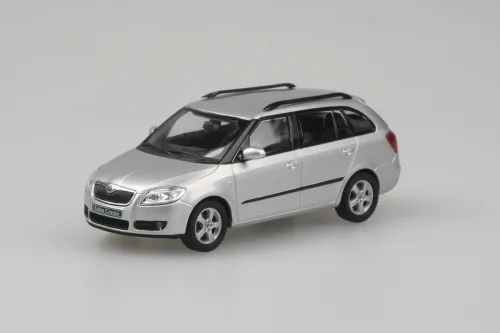 1:43 Skoda Fabia II Combi (2007) – Silber Brillant Metallic