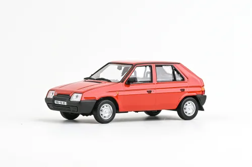 1:43 Skoda Favorit 136L (1988) - Red Coral